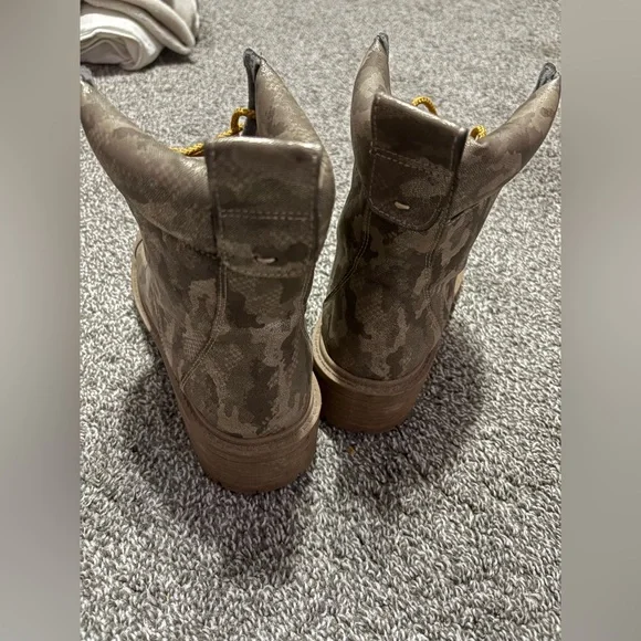 ✨Shimmery Combat Boots✨ - Picture 5 of 8